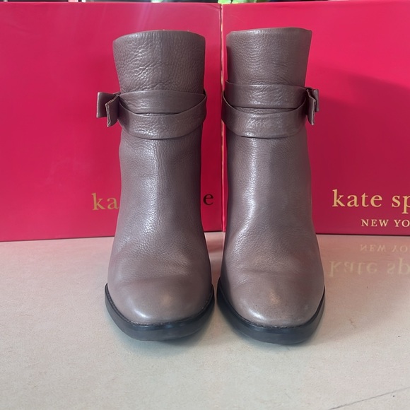 Kate Spade Mannie Bow Leather Ankle Boots - Picture 2 of 7
